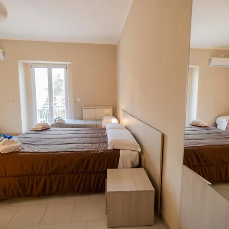Le Di Corte Bed & Breakfast Sorbo Serpico