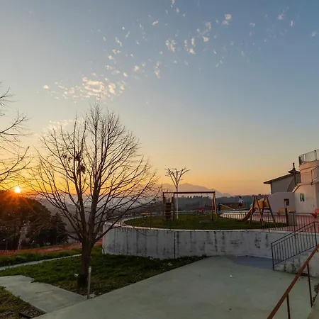 Le Di Corte Bed & Breakfast *