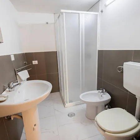 Bed & Breakfast Le Di Corte Sorbo Serpico
