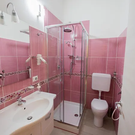 Le Di Corte Bed & Breakfast