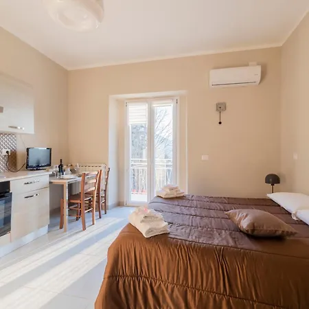 Bed & Breakfast Le Di Corte Sorbo Serpico