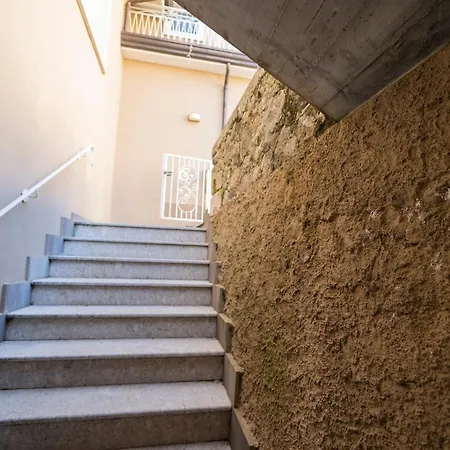 Le Di Corte * Sorbo Serpico