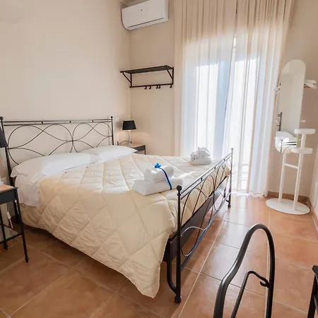 Le Di Corte Bed & Breakfast
